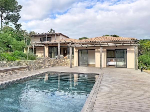 Maison à vendre  7 pièces - 250 m2 LA CROIX VALMER - 83