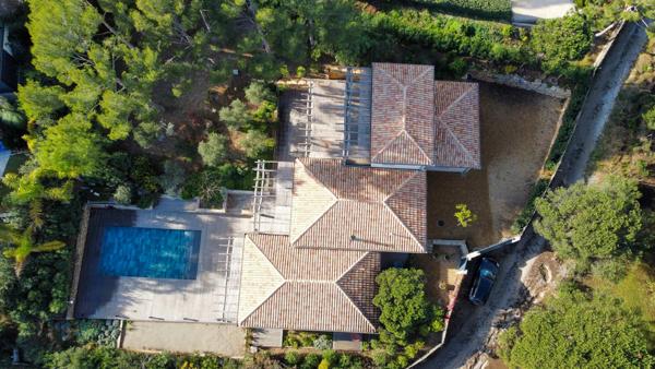 Maison à vendre  7 pièces - 250 m2 LA CROIX VALMER - 83