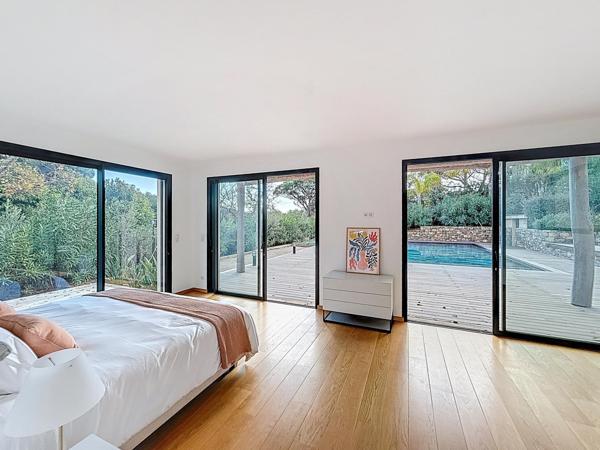 Maison à vendre  7 pièces - 250 m2 LA CROIX VALMER - 83