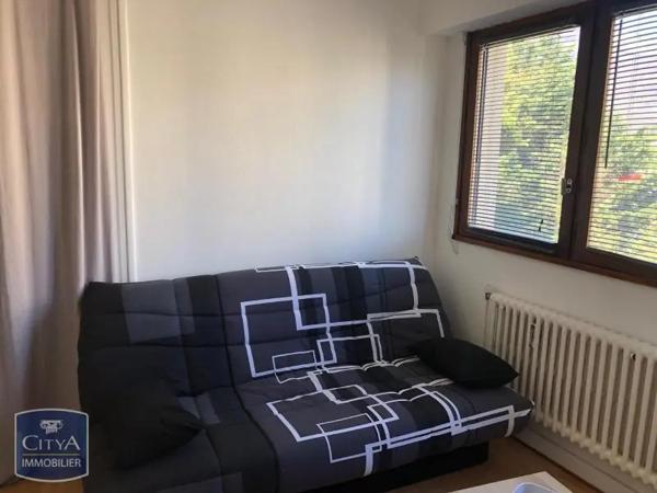Appartement à louer 1 pièce 16m² Chambéry (73000)