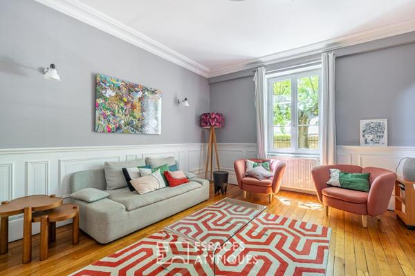 Maison de charme avec jardin arboré et piscine