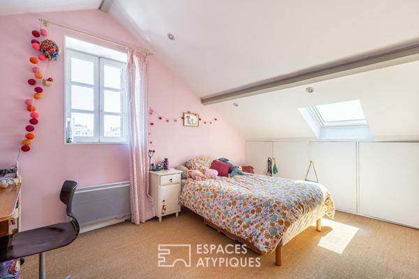 Maison de charme avec jardin arboré et piscine