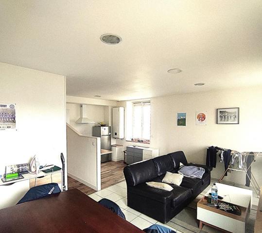 Immeuble 30 min de Vannes 15 min de Locminé 22 min de Pontivy