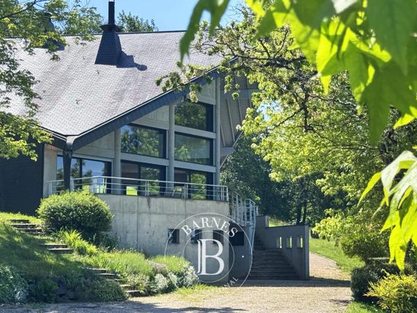 Chambéry, Propriété 4 Chambres -  208 m² à vendre