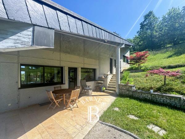 Chambéry, Propriété 4 Chambres -  208 m² à vendre