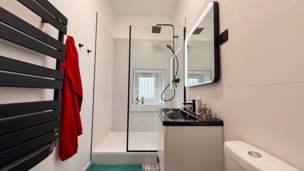 Maison de charme avec jardin centre ville de Poitiers - Un lieu de vie authentique et inspirant