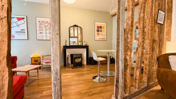 Maison de charme avec jardin centre ville de Poitiers - Un lieu de vie authentique et inspirant