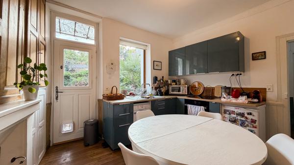 Maison de charme avec jardin centre ville de Poitiers - Un lieu de vie authentique et inspirant