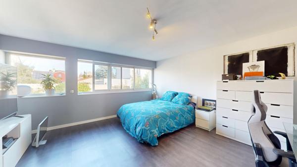 MAISON 241,47M2 - GRANDES PIECES - HAUT DE GAMME - PROCHE VALLEE AUX LOUPS