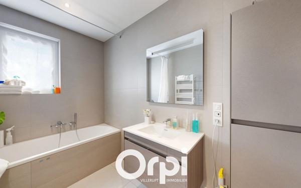 Maison à vendre    5 pièces •  Haucourt-Moulaine