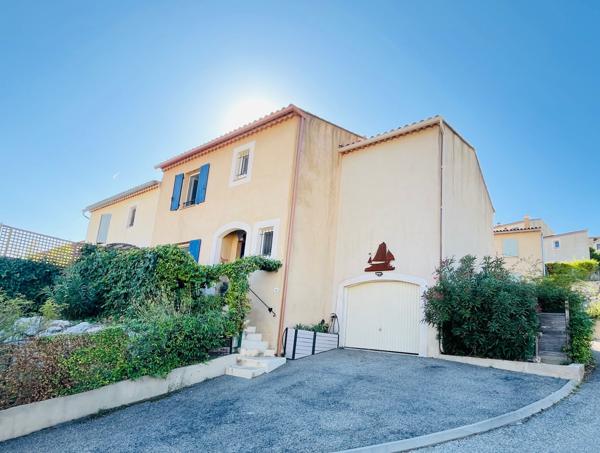 Villars (84400) Charmante maison traversante à deux pas du centre du village