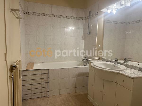 Vente Appartement56 m² - 2 Pièces - CHAMALIERES (63400)