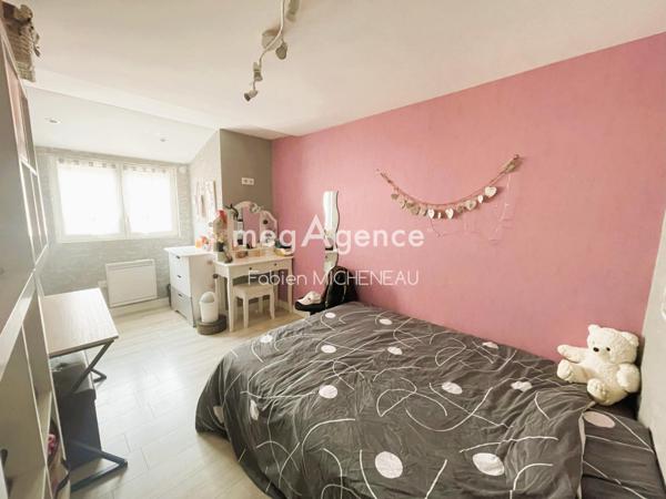 Maison à JALLAIS, 49510 - 6 pièces 129m²