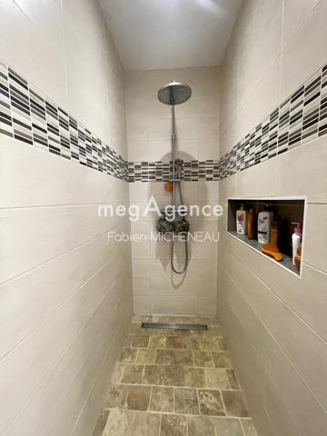 Maison à JALLAIS, 49510 - 6 pièces 129m²