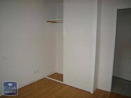 Appartement à louer 3 pièces 56.9m² Arras (62000)