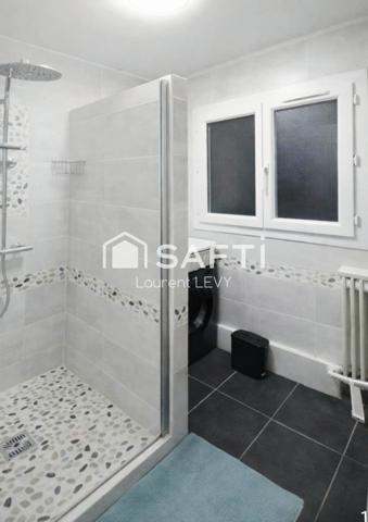 Bel appartement 3/4 pièces, cave, métro Juliottes