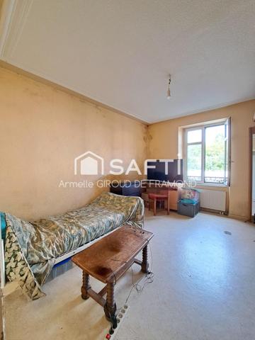 RARE – IMMEUBLE DE RAPPORT À MULHOUSE DORNACH + TERRAIN AVEC PARTIE CONSTRUCTIBLE