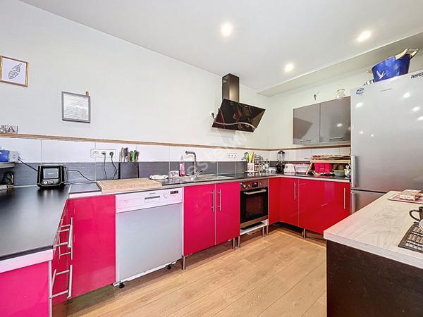 ANNECY (secteur CRAN GEVRIER) _ Spacieux appartement 2 pièces de 48,15 m² à vendre