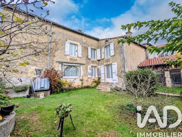 Maison à vendre 7 pièces 165 m² Lussac-les-Châteaux