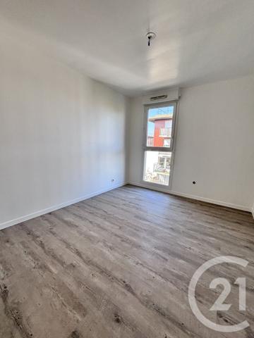 Appartement F4 à vendre  4 pièces - 81,92 m2 LA PLAINE ST DENIS - 93