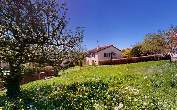 Maison à vendre    4 pièces • 76 m2 Sainte-Foy-lès-Lyon