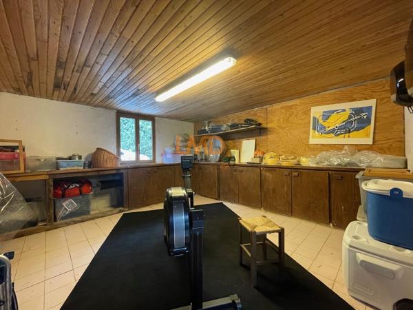 Propriété 4 pièces 160 m2 avec Piscine