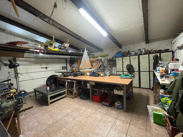 Propriété 4 pièces 160 m2 avec Piscine