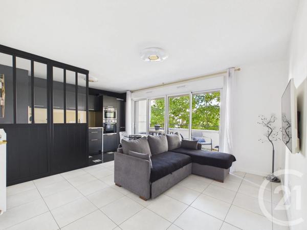 Appartement à vendre  3 pièces - 63,63 m 2   VILLENAVE D ORNON  - 33
