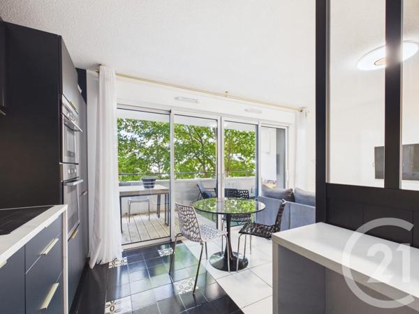Appartement à vendre  3 pièces - 63,63 m 2   VILLENAVE D ORNON  - 33