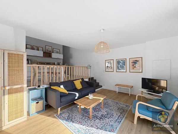 Vente                                                      Maison
                        
                     3 pièces                      66 m2                     à Mimizan