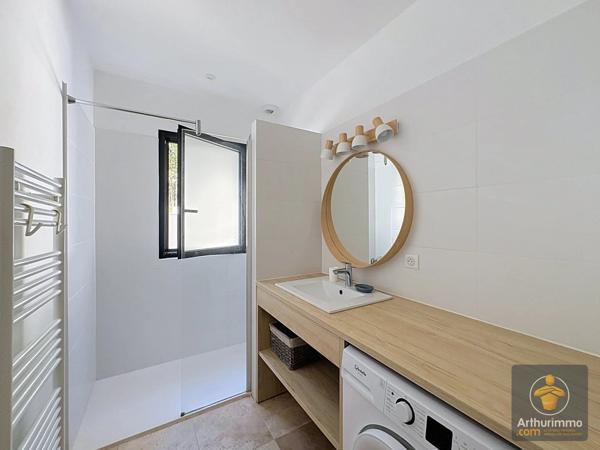 Vente                                                      Maison
                        
                     3 pièces                      66 m2                     à Mimizan