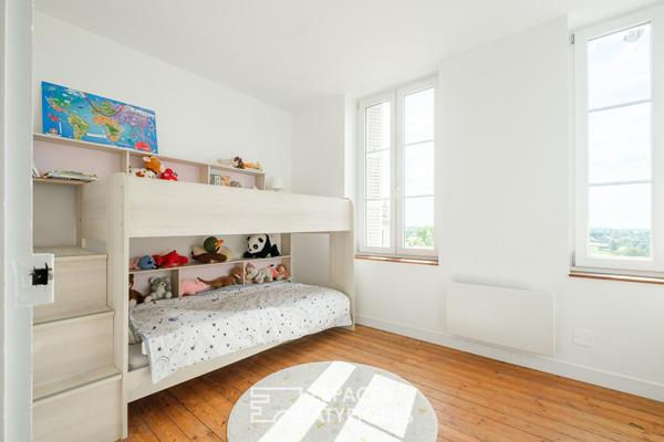 Le charme de l’ancien clé en main : maison de ville proche du centre