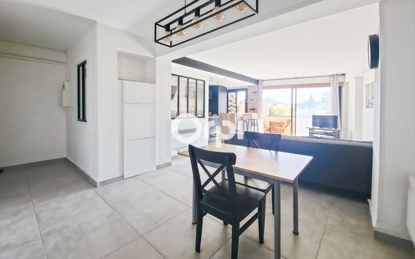 Appartement à vendre    3 pièces • 80,06 m2 La Ciotat