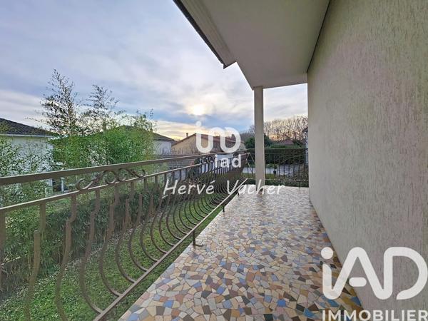 Maison à vendre 6 pièces 183 m² Bourg-en-Bresse