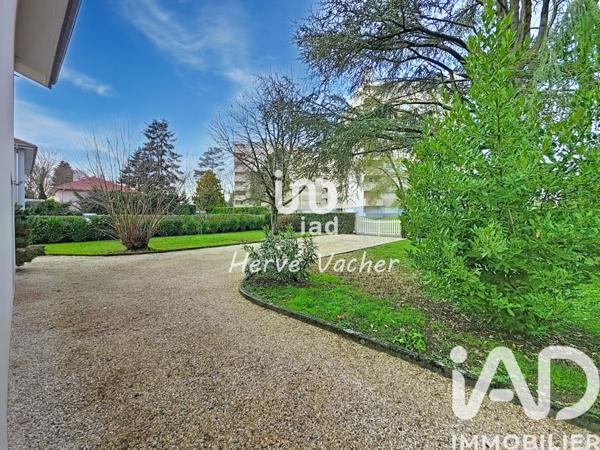 Maison à vendre 6 pièces 183 m² Bourg-en-Bresse