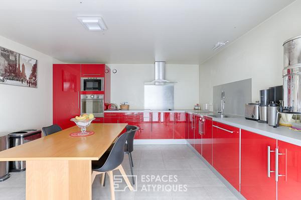 Triplex confidentiel sur cour esprit maison