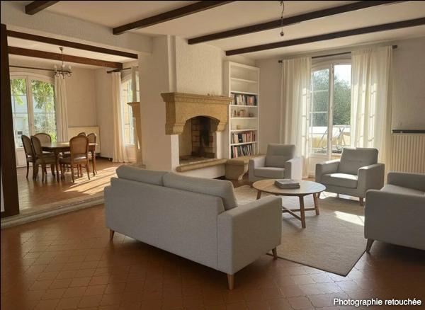 Maison individuelle deux garages 800 m2 jardin NIMES Travaux Kennedy