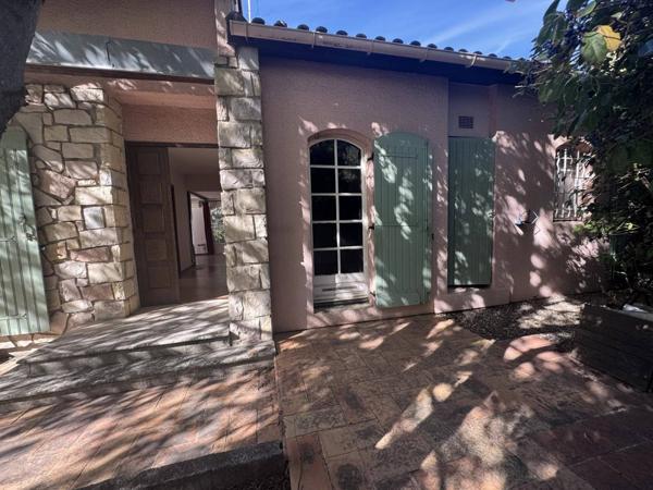 Maison individuelle deux garages 800 m2 jardin NIMES Travaux Kennedy