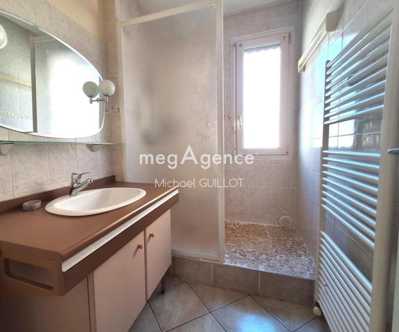 Appartement à BOURG-EN-BRESSE, 01000 - 4 pièces 75m²