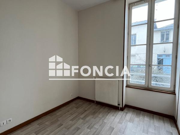 Location Appartement 3 pièces 53.61 m² - 9 QUAI METAYER Niort 79000