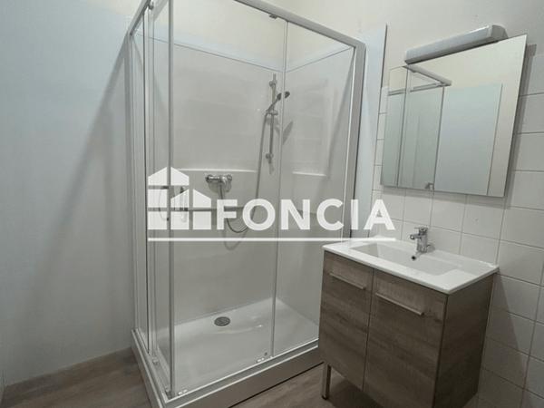 Location Appartement 3 pièces 53.61 m² - 9 QUAI METAYER Niort 79000