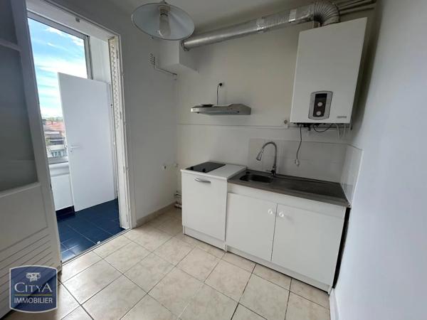 Appartement à louer 2 pièces 38.55m² Pau (64000)