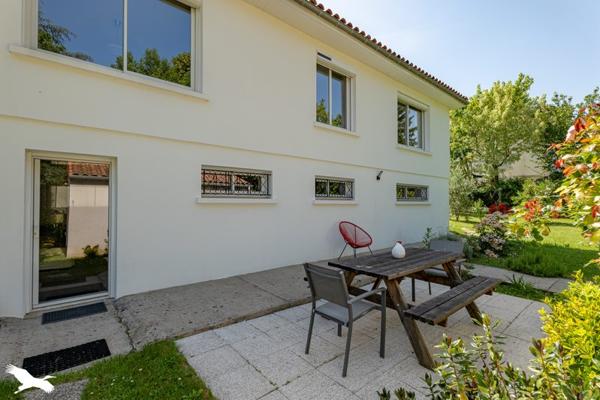 Maison à vendre 293 216 € Saintes 6 p 140 m² DPE C