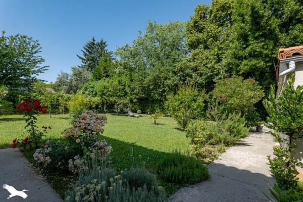 Maison à vendre 293 216 € Saintes 6 p 140 m² DPE C