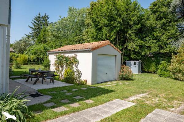 Maison à vendre 293 216 € Saintes 6 p 140 m² DPE C