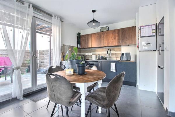 Marignane - À vendre Maison de type 3 - Le Taulet - Avec 2 places de stationnement privatives