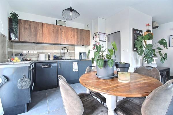 Marignane - À vendre Maison de type 3 - Le Taulet - Avec 2 places de stationnement privatives