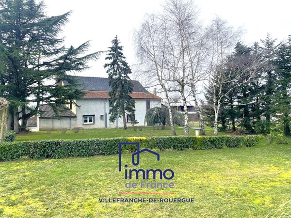 Corps de ferme sur 2ha22de terrain proche Rieupeyroux