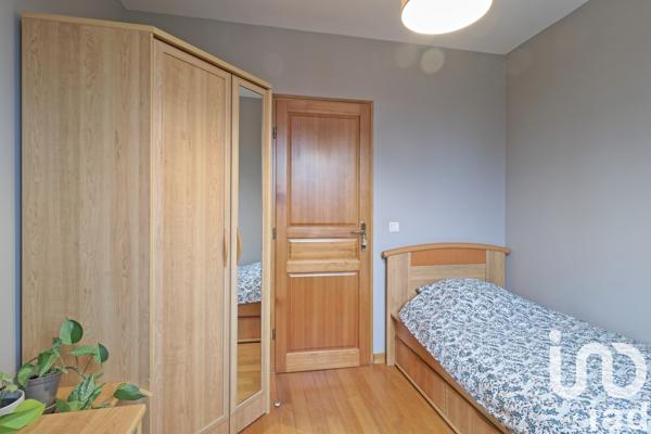 House for sale 8 rooms 188 m² Rueil-Malmaison