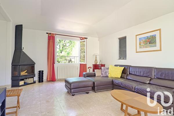 House for sale 8 rooms 188 m² Rueil-Malmaison